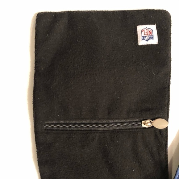 Colts Scarf With Zipper Pocket - Picture 2 of 3